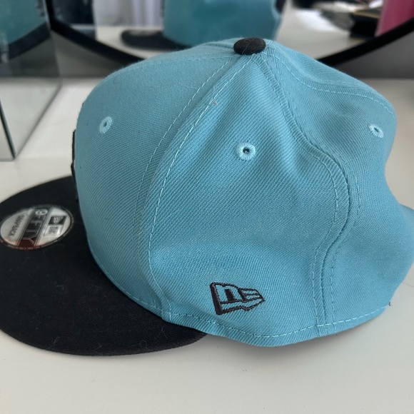 LA Snapback Hat - Picture 3 of 4